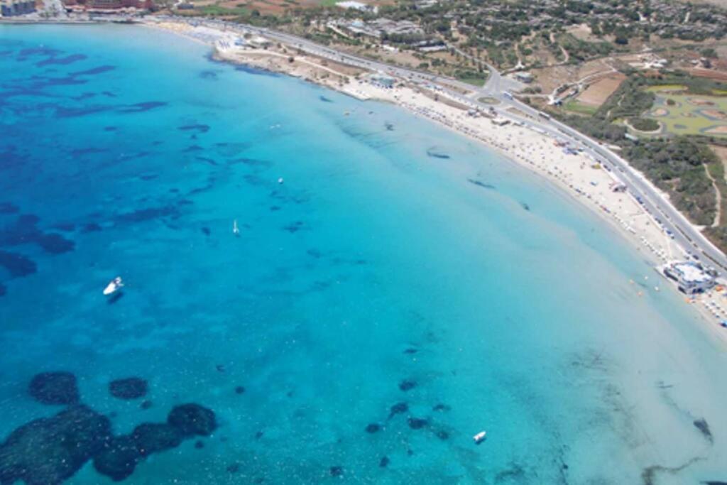 Seaside Serenity - A Lovely Apartment With Views Mellieħa Exterior foto