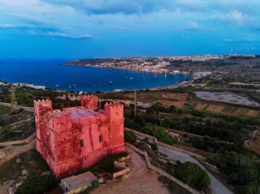 Seaside Serenity - A Lovely Apartment With Views Mellieħa Exterior foto